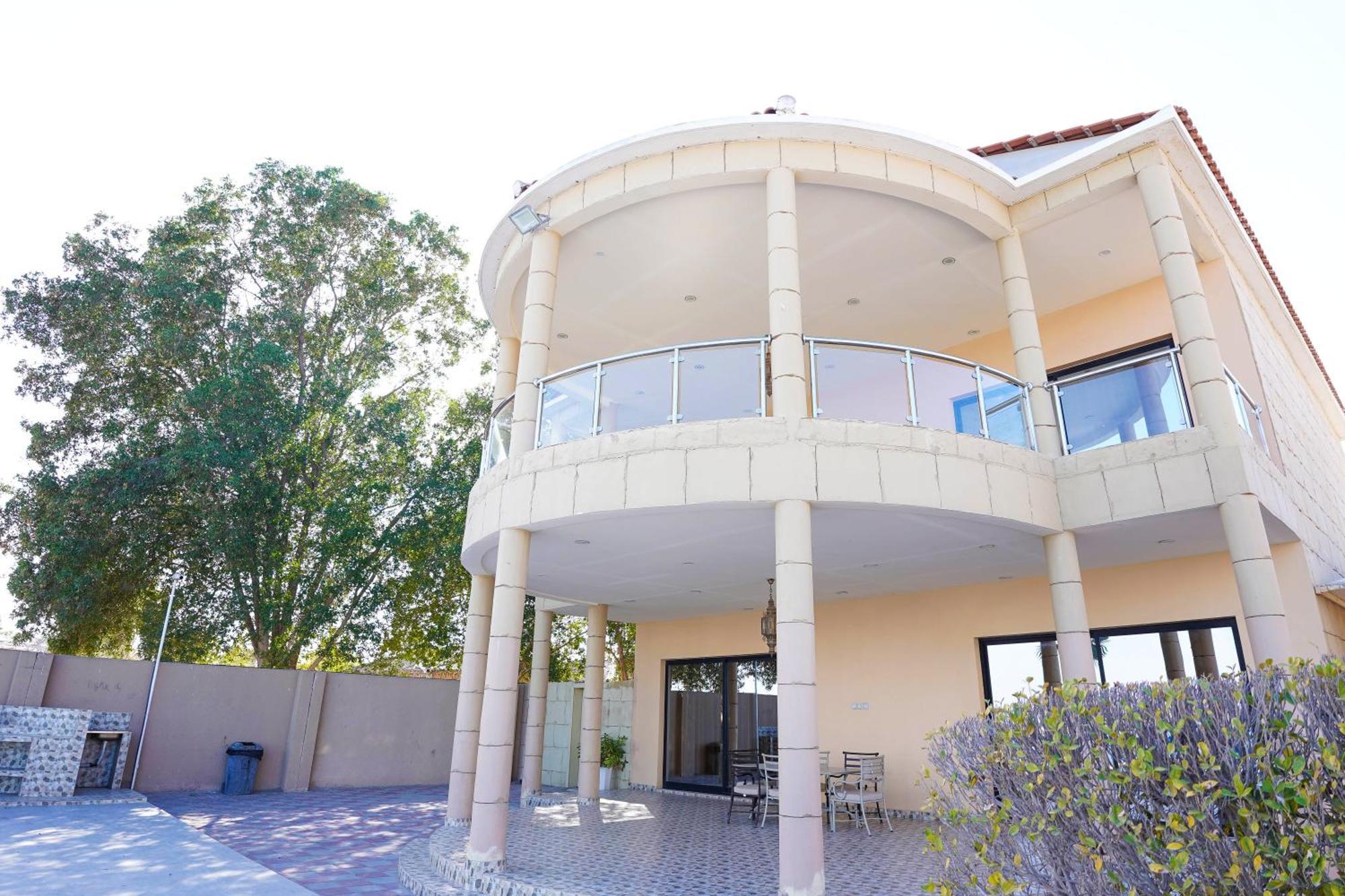 Palma Beach Resort & Spa Umm al-Quwain Exterior photo