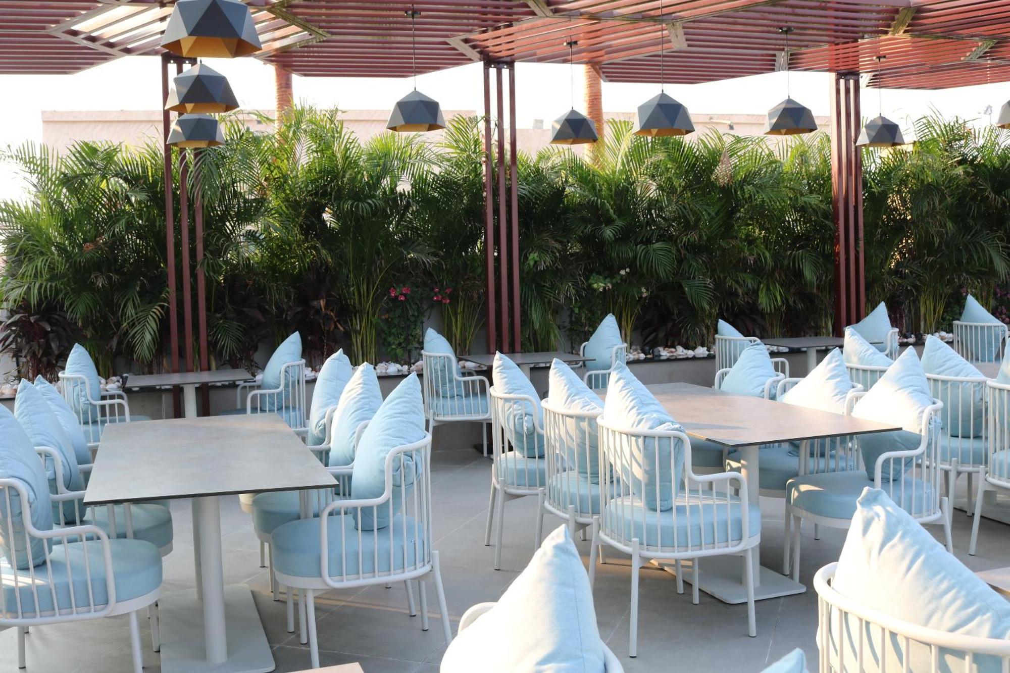 Palma Beach Resort & Spa Umm al-Quwain Exterior photo